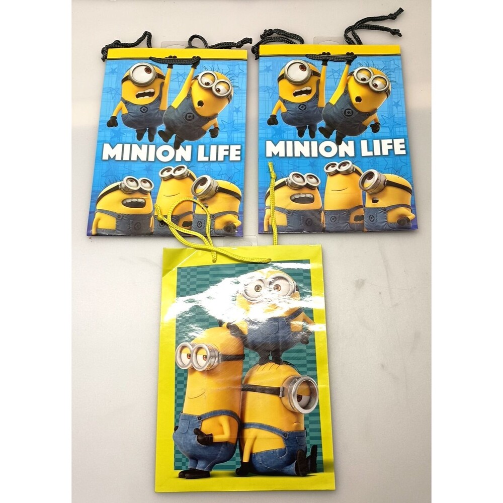 American Greetings Minions Themed Gift Bags With Handles Lot Of 3